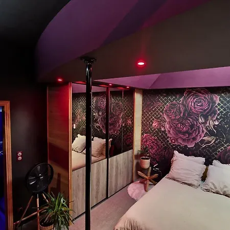 Aka Love'room Апарт-отель 3*