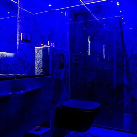 Aka Love'room Aparthotel Lavaur (Tarn)